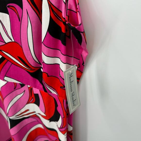 Madison Studio pink geometric print fit and flare sleeveless knee length dress - Picture 6 of 7